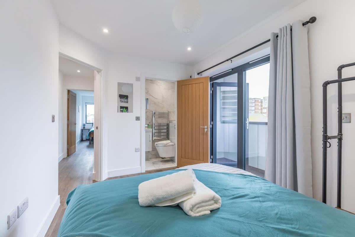 Appartamento 2 Bed 2 Bath Near College, Beach, Hospital - Long Offers Hove