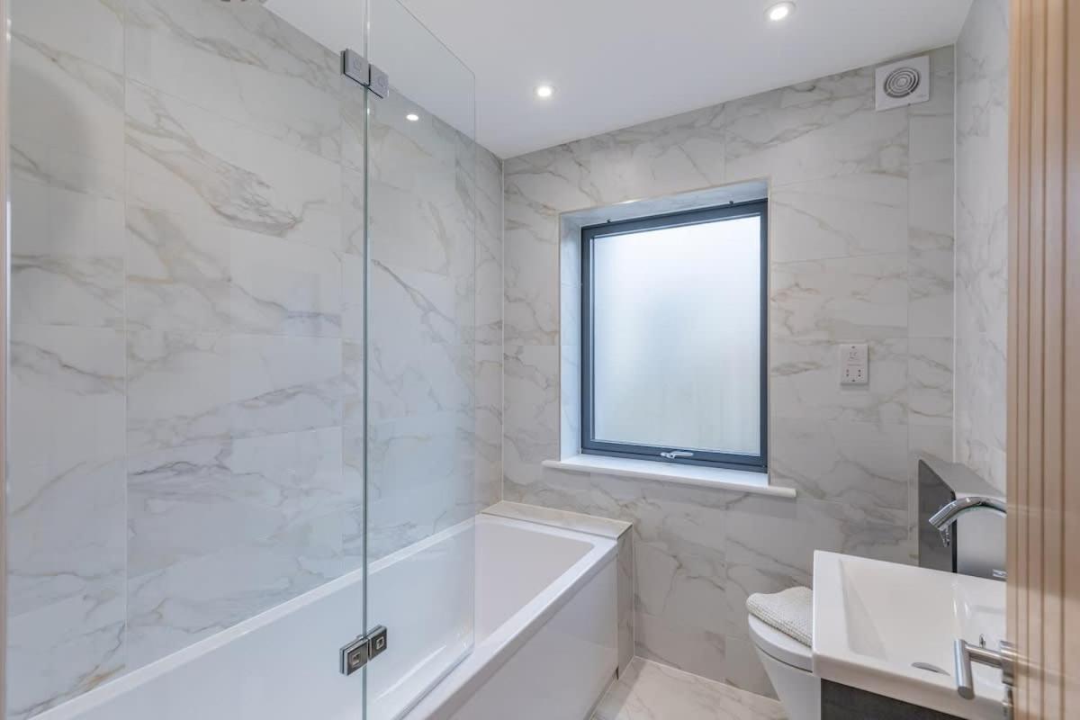 2 Bed 2 Bath Near College, Beach, Hospital - Long Offers Appartamento *